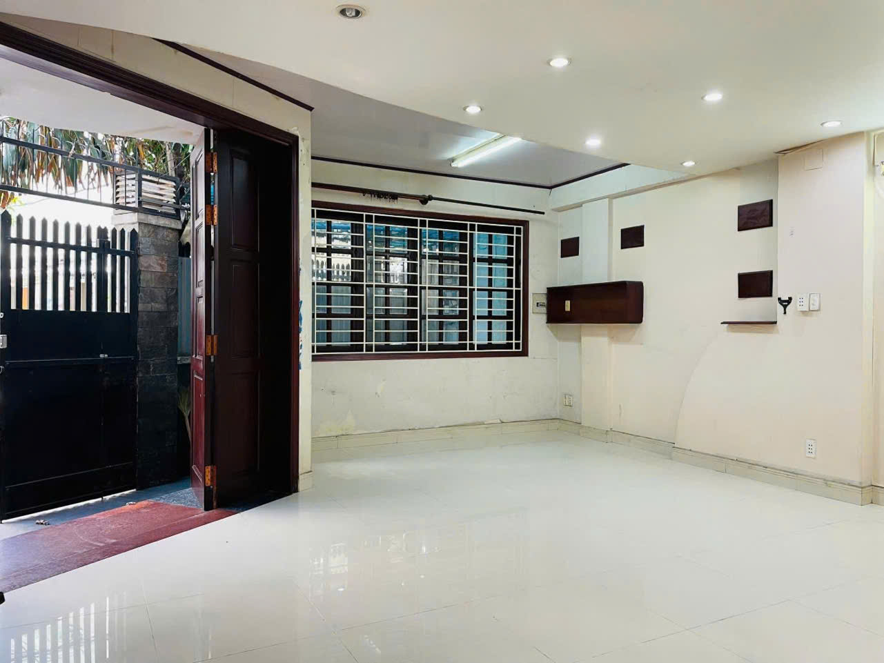 Ngang 8M – NHƯ BIỆT THỰ – KHU VIP K300 – NGUYỄN THÁI BÌNH – TÂN BÌNH – 5 TẦNG – Nhỉnh 18 TỶ. - Ảnh 2